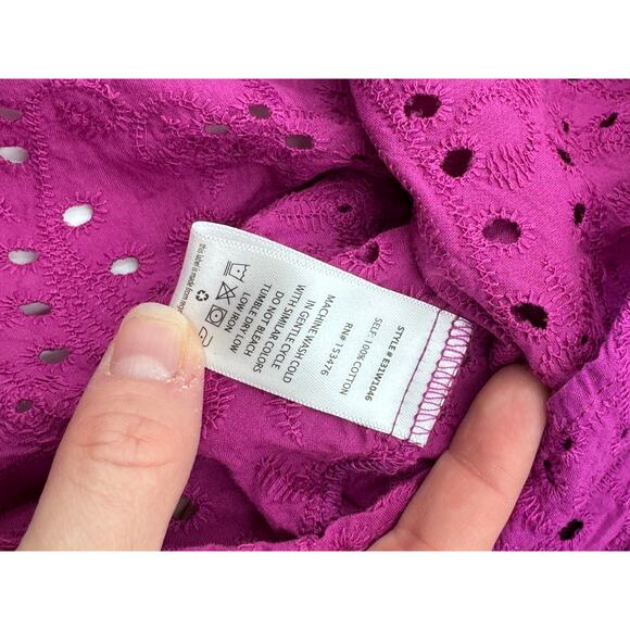 Evereve Eyelet Pink Button-Up Top Size Medium - Picture 3 of 4